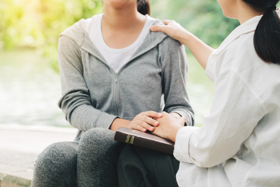 Soutien émotionnel par des mots bien choisis