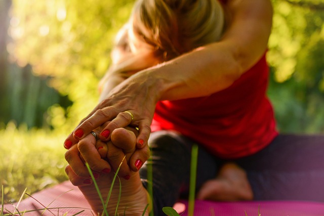 stretching femme